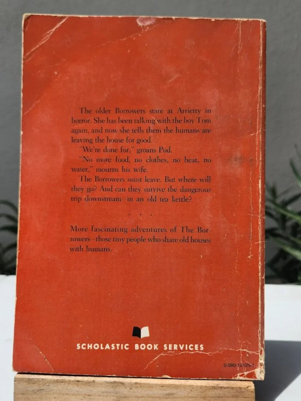 The Borrowers Afloat Vintage Book Paperback by Mary Norton Chapter Books Young A
